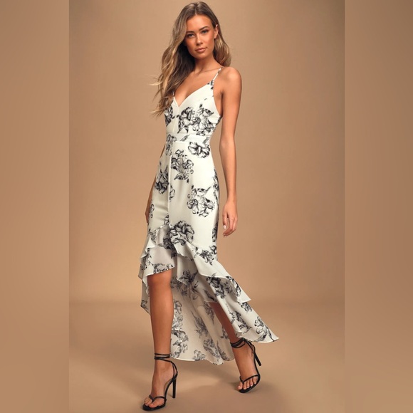 ♣️Darling Daylily Black and White Floral Print High-Low Maxi Dress NWT✨ - Picture 3 of 7